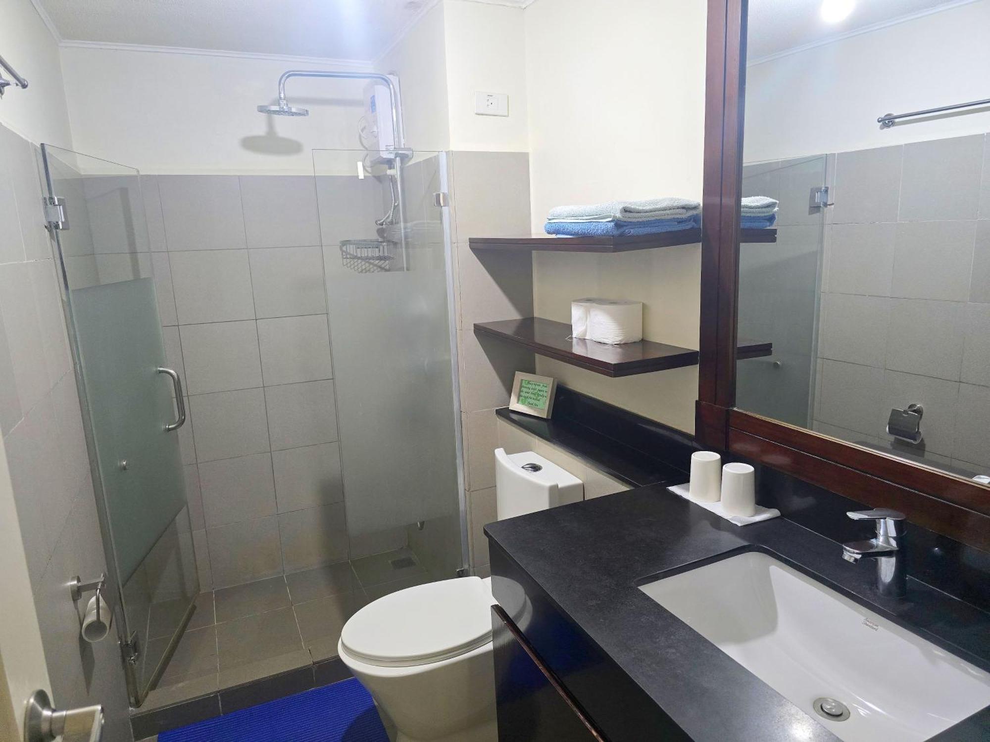 Amalfi Oasis Seaside Cebu Apartment Exterior photo